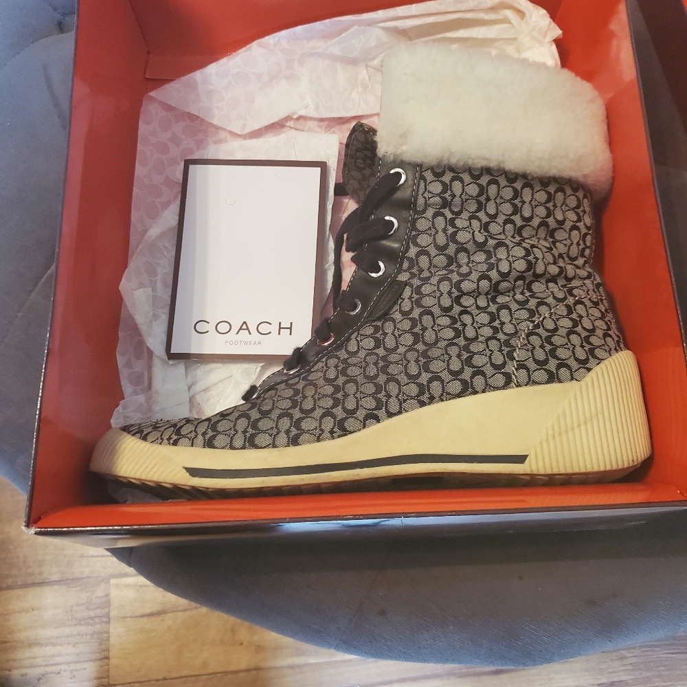 Coach boots signture black and gray